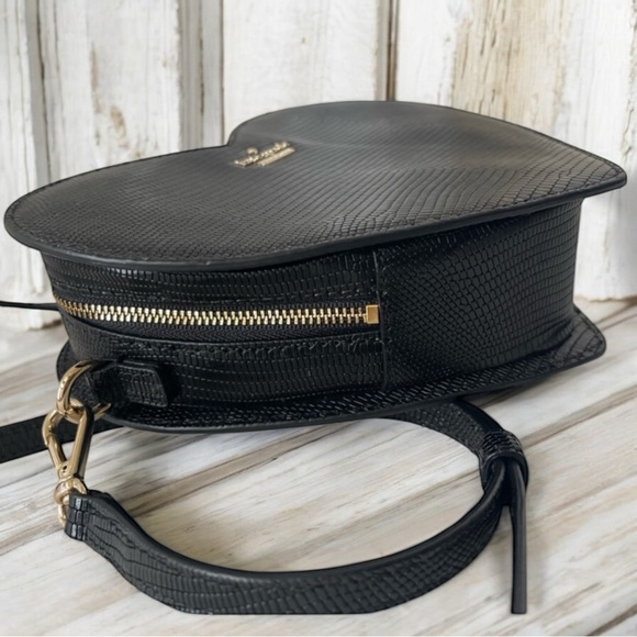 EUC Kate Spade Secret Admirer Heart Italian Lizard Embossed Cowhide Crossbody - Picture 3 of 14